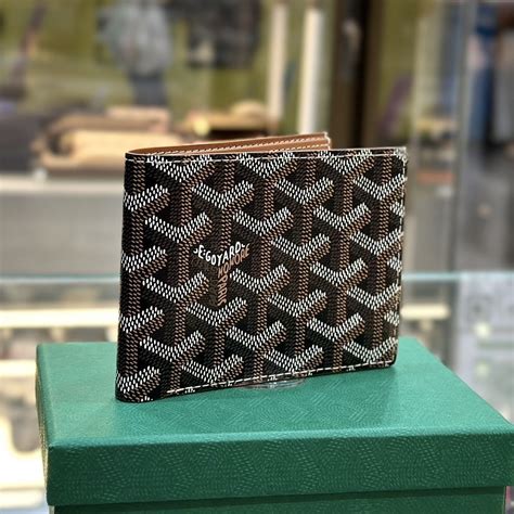 mens goyard wallet|Goyard victoire wallet price.